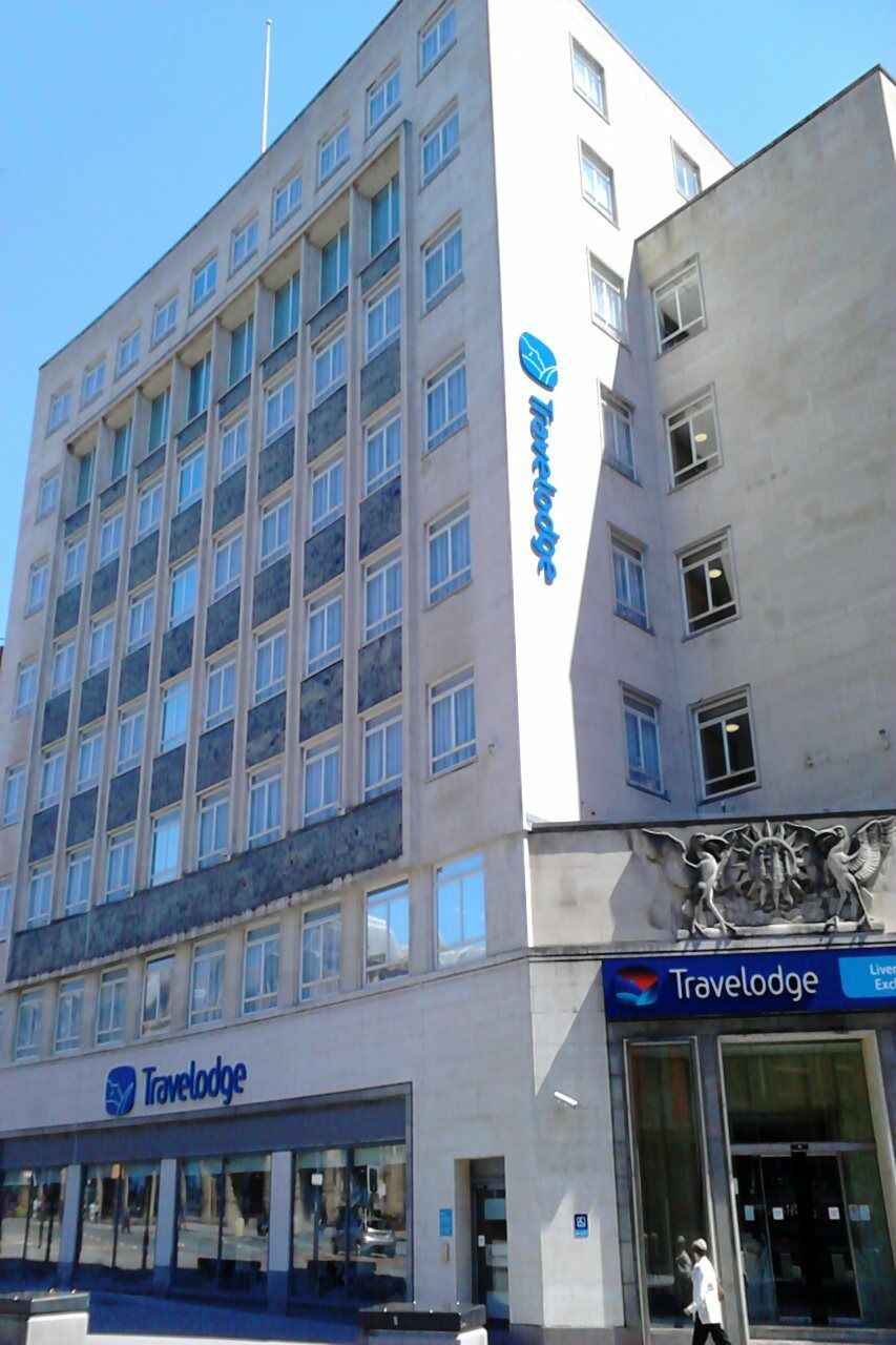 Travelodge Liverpool Central Exchange Street Exterior photo